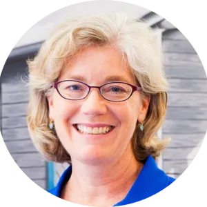 Betsy Hughes Headshot