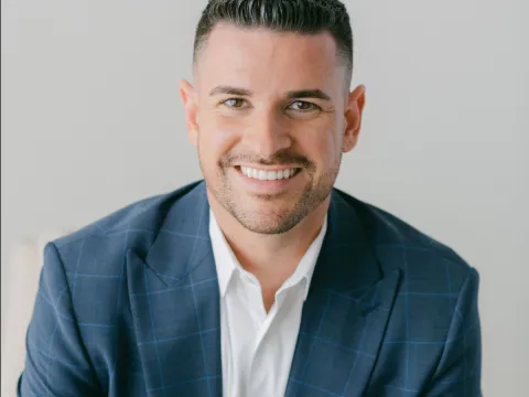 Andrew Santos