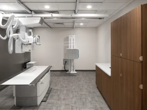 Care Pavilion Westchase exam room