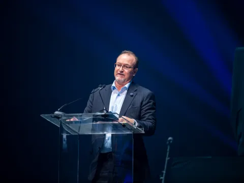 david collis at golden gala 40