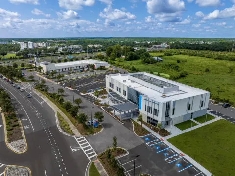 Overhead shot of the exterior of the AdventHealth Care Pavilion Central Pasco.