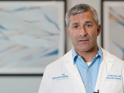 Meet Dr. Mark Zunkiewicz: Orthopedic Surgeon