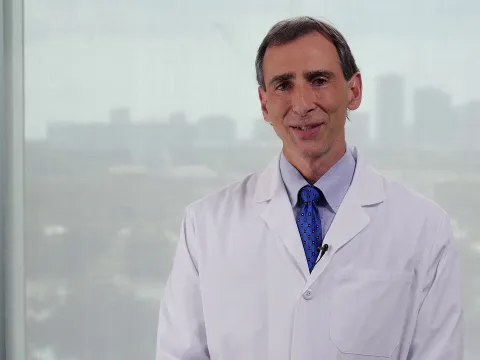 Dr  Ververis