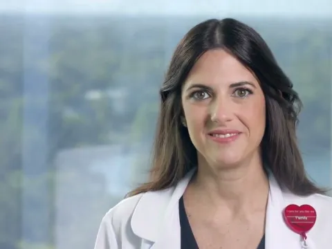Meet Dr, Viviana Casas-Puig, urogynecologist at AdventHealth for Women