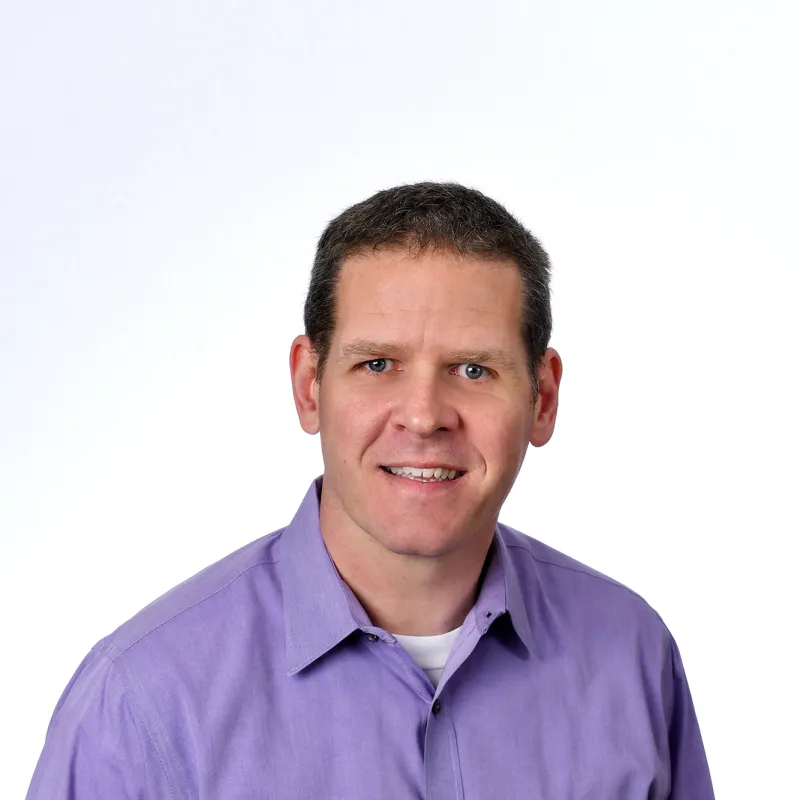 Headshot of Robert Vandervoort.
