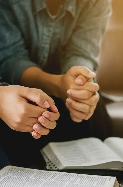 Women reading bible