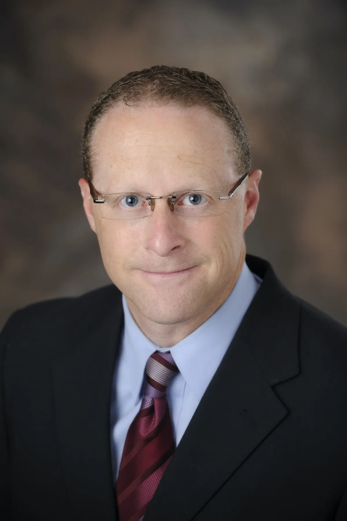 Portrait photo of Tim Hutching